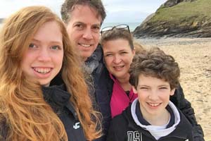 Familie am Strand von England - Vokabeltraining mal anders