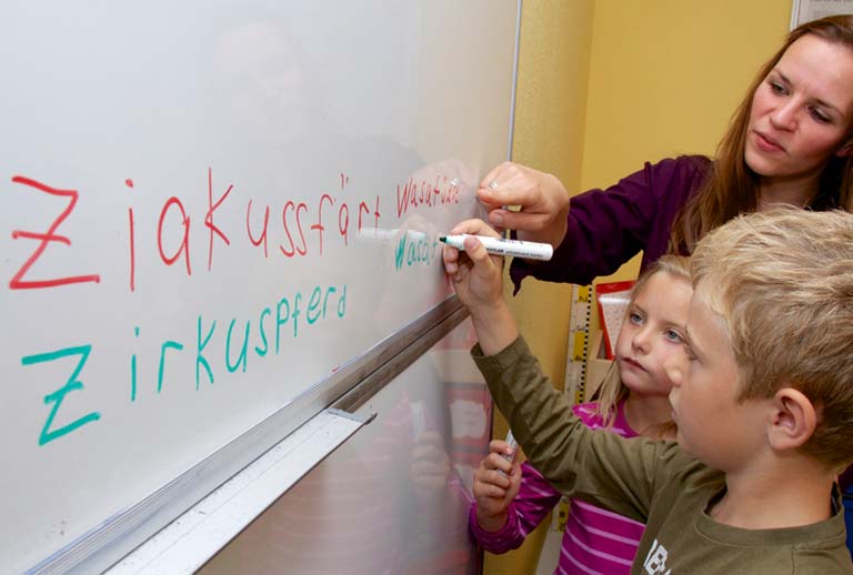 Häufig ist die Problematik einer Lese-Rechtschreibschwäche nicht auf eine einzige Ursache zurückzuführen.