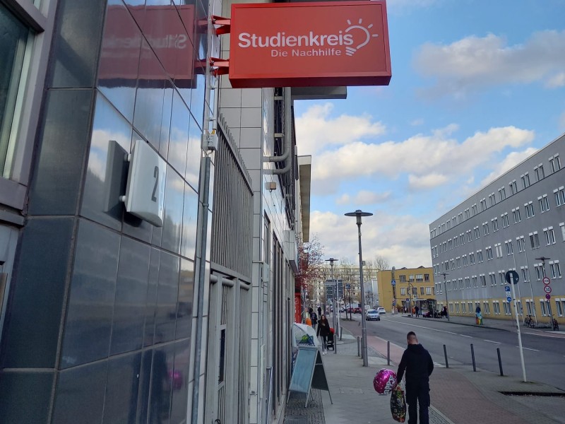 Straßenansicht