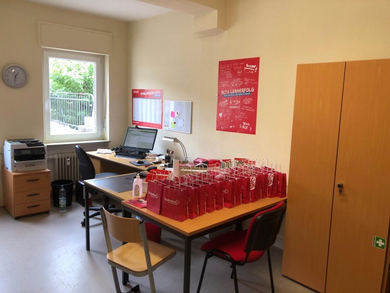 Büro mit Beratungstisch
