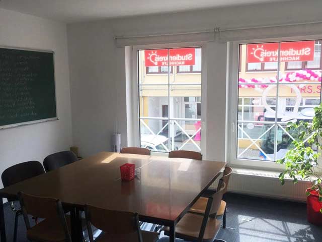 Unterrichtsraum 2 vor Renovierung 