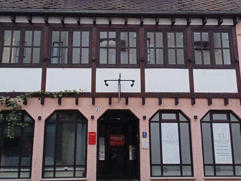 Gebäude