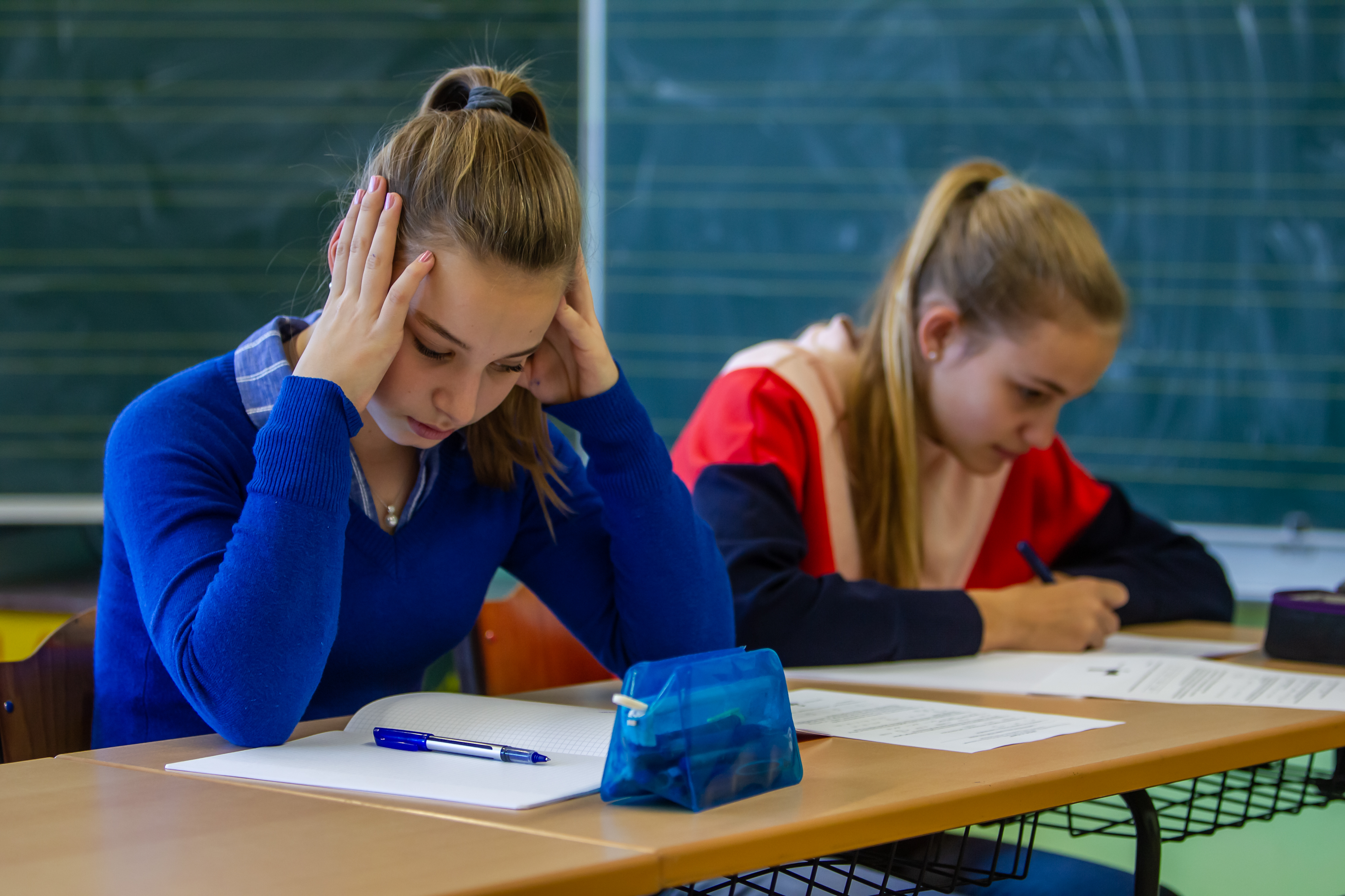 Schluss mit dem Schulstress: Gratis-Ratgeber zum Halbjahreszeugnis